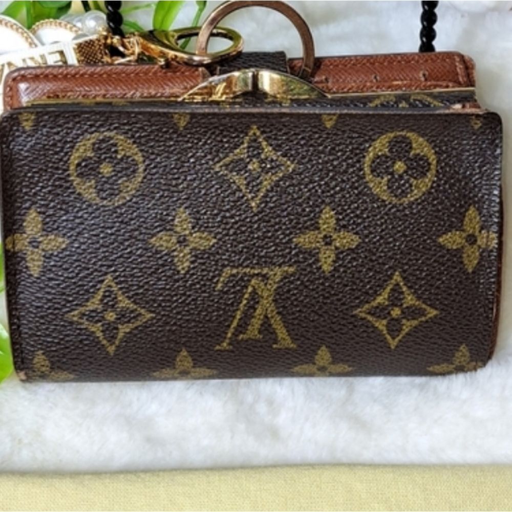 Louis Vuitton Bifold Monogram Kisslock Wallet Authentic - Picture 3 of 16
